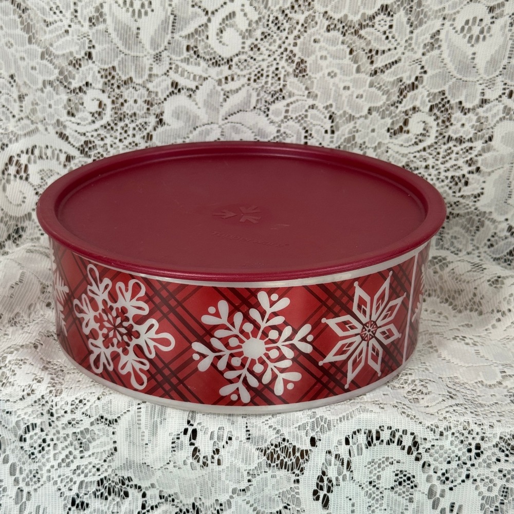 Tupperware Red Plaid Snowflake Holiday Decor Round Cookie Canister Food Prep
